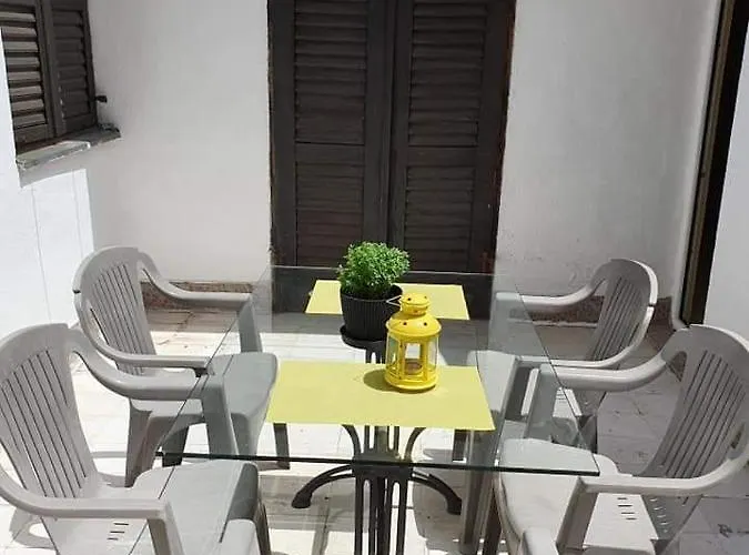 Budva Trosoban Stan